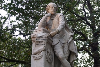 statue of the Bard