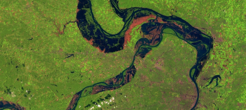 satellite map of three rivers converging on a green background