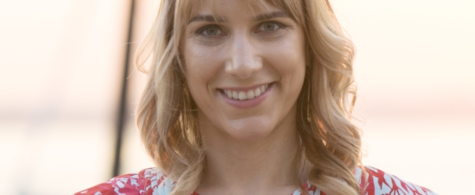 headshot photo of woman