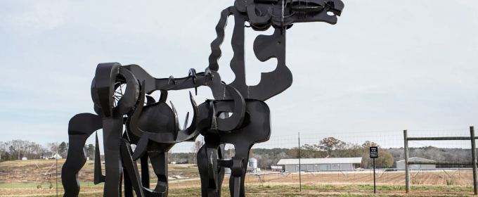 photo of horse sculpture